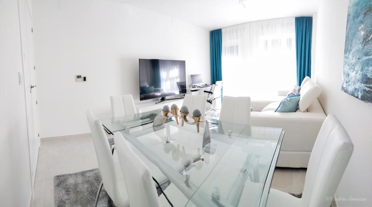 Lovely Apartment Centrally Located In Estepona Exterior foto